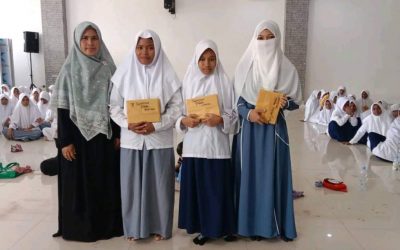 Santriwati Terbaik Program Takhassus Tahfizh Quran
