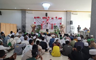 Santri Nuu Waar Praktik Muhadharah