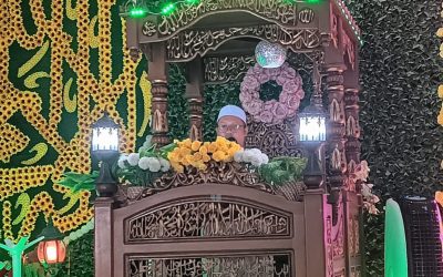 Khotbah Jumat Awal 2025 di Masjid Agung Nuu Waar Bahas Hakikat Umur